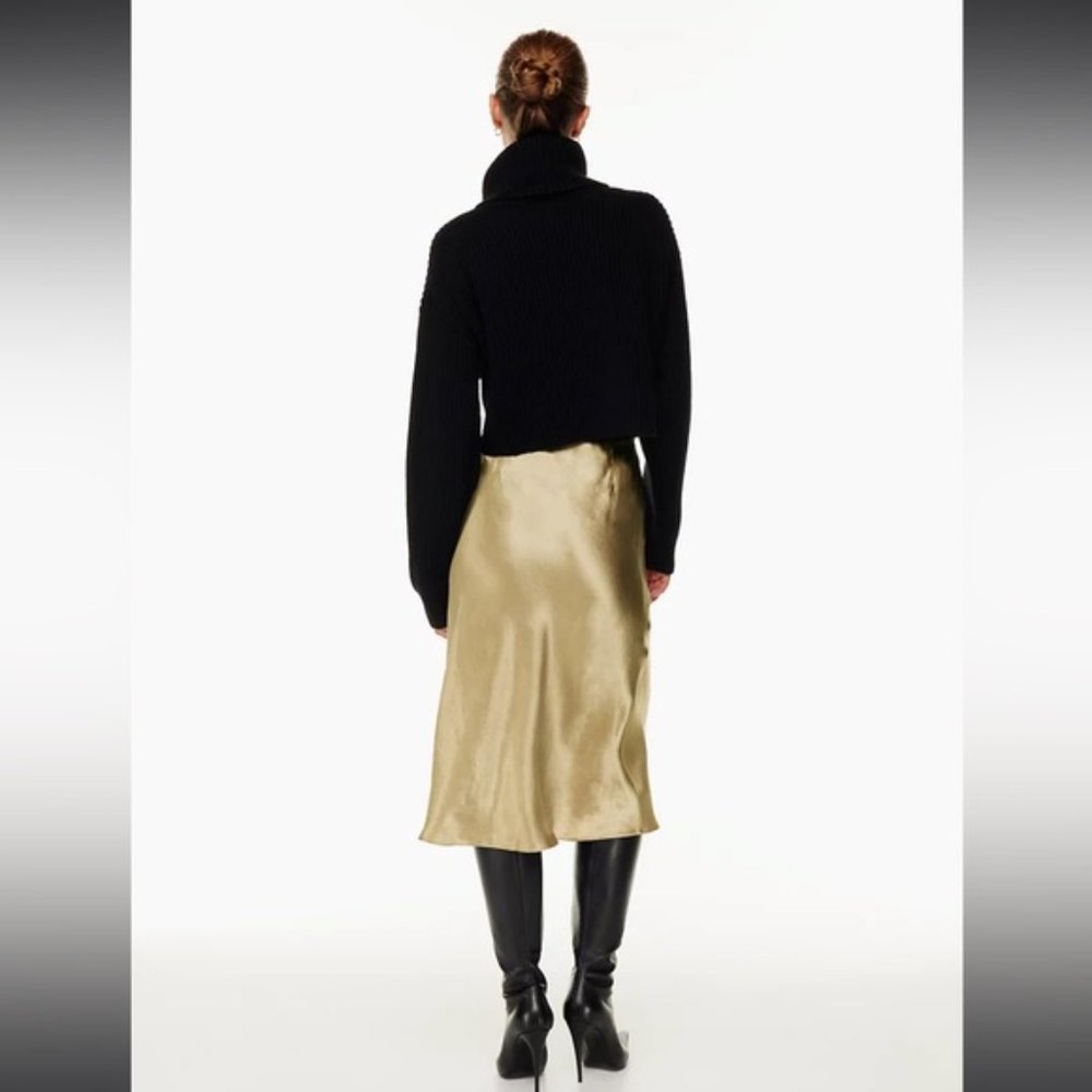 ❗️SOLD❗️Babaton Satin Slip Midi Skirt Size 2 - Picture 3 of 8
